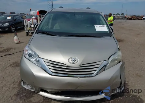 2015 Toyota Sienna Le 8 Passenger from USA, damaged, VIN 5TDKK3DC5FS568890